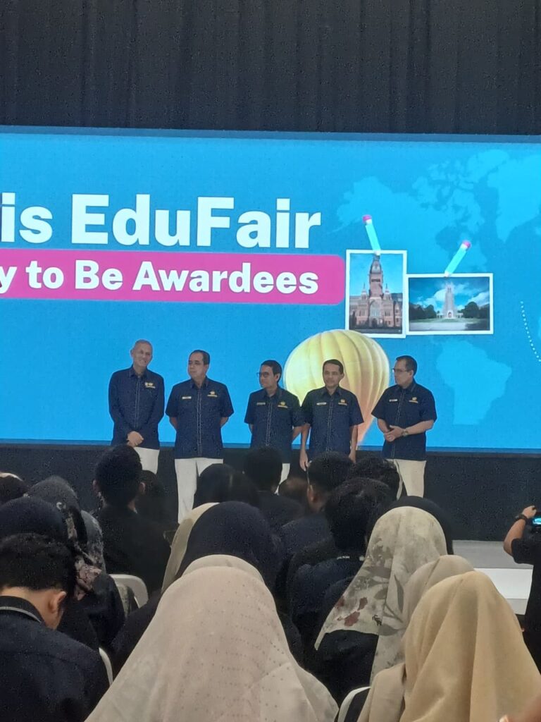 Usung Program Mentoring Beasiswa, Lister Ikut Ramaikan "BroSis Edu Fair 2025" Kemenkeu BroSis Edu Fair 2025 Lister