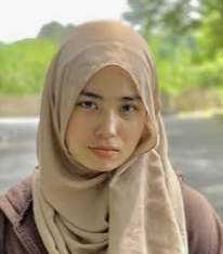 Rania Putri, peserta Kursus Persiapan EJU Lister, memahami soal EJU berbahasa Jepang akademik